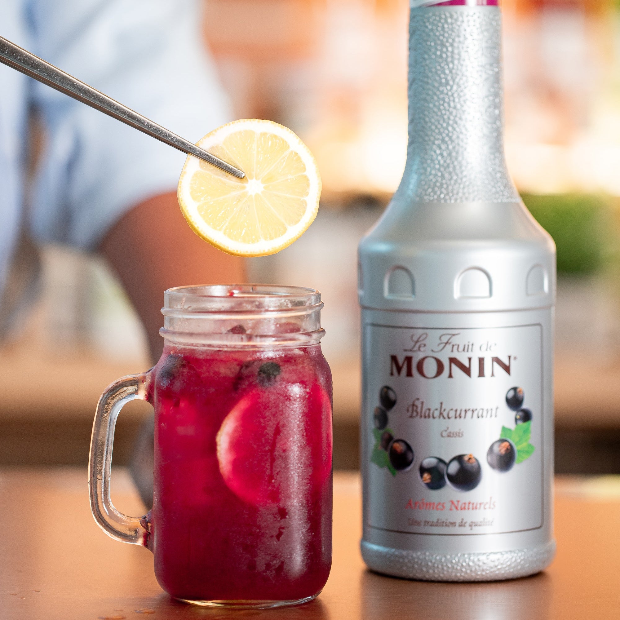 Schwarze Johannisbeer Limonade