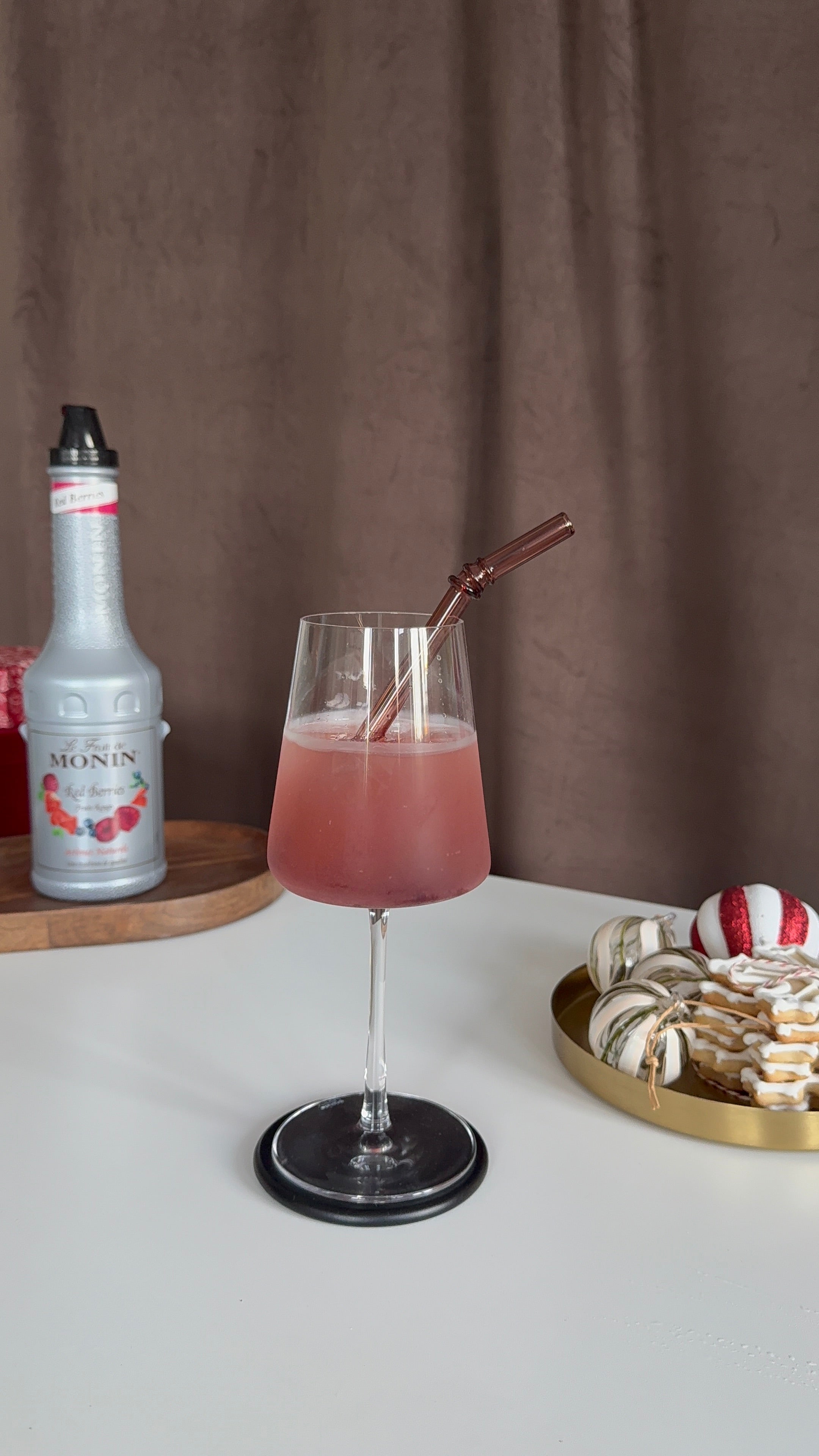 Alkoholfreier Red Fruit Spritz